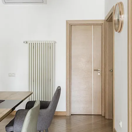 Stylish 2br In Prime Old Location, Sleeps 6 * Riga