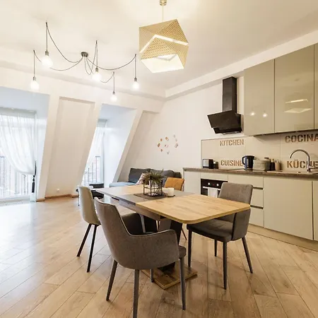 Appartement Stylish 2br In Prime Old Location, Sleeps 6 *