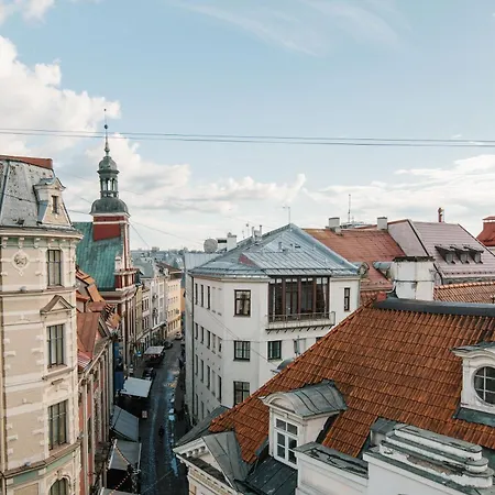 Stylish 2br In Prime Old Location, Sleeps 6